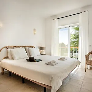  Appartement Modern And Spacious Two Bedroom